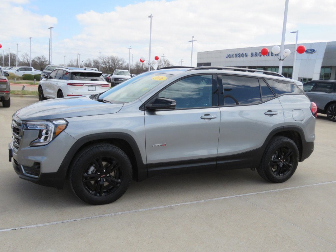 2024 GMC Terrain AT4