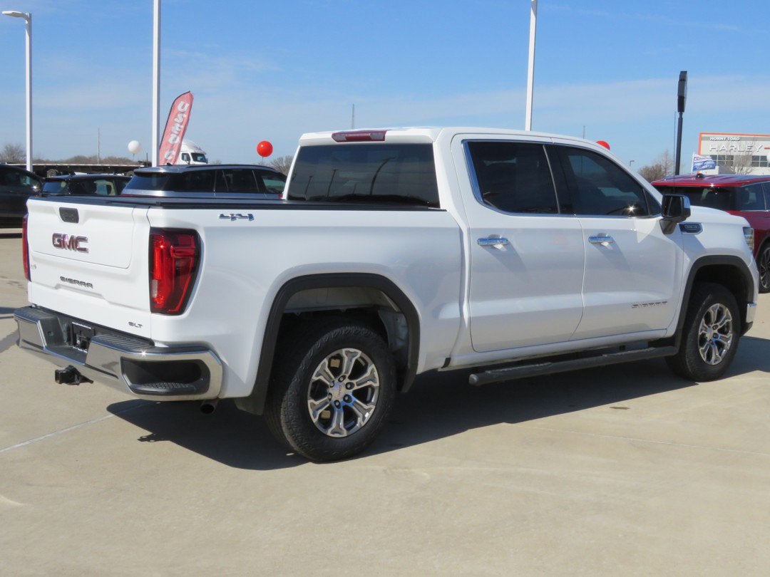 2022 GMC Sierra 1500 SLT