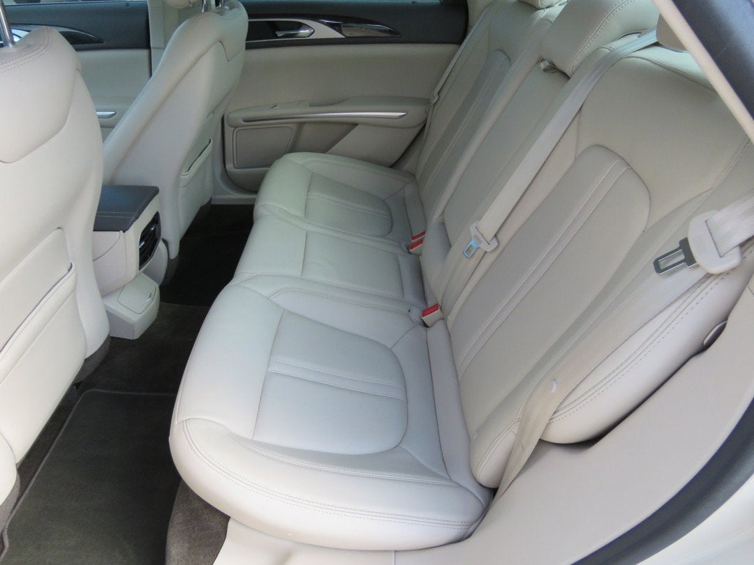 2016 Lincoln MKZ Base