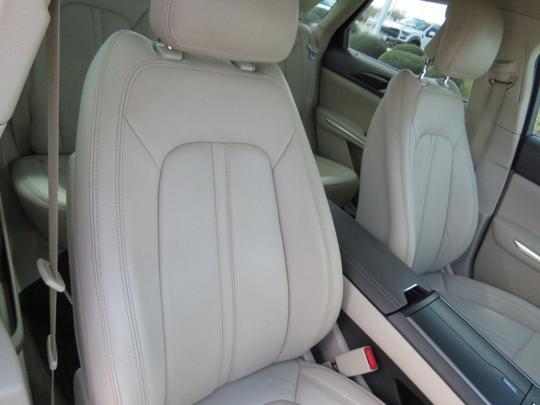 2016 Lincoln MKZ Base
