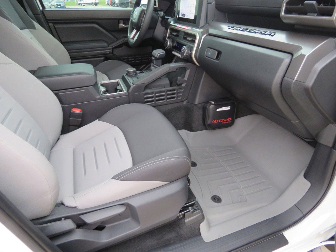 2024 Toyota Tacoma 4WD TRD Sport Hybrid