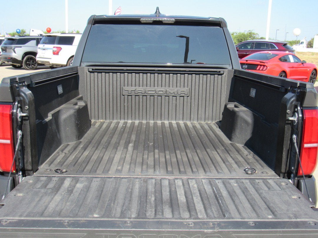 2025 Toyota Tacoma 4WD SR