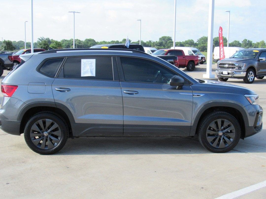2024 Volkswagen Taos S