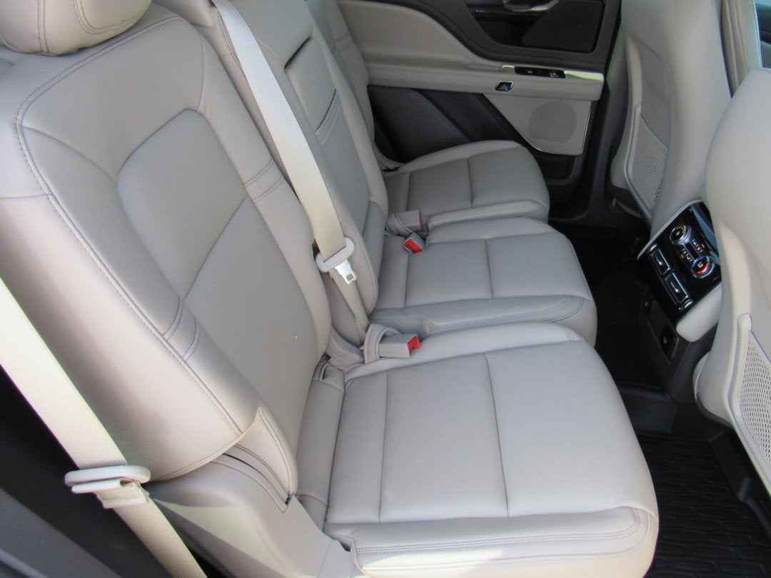 2021 Lincoln Aviator Standard