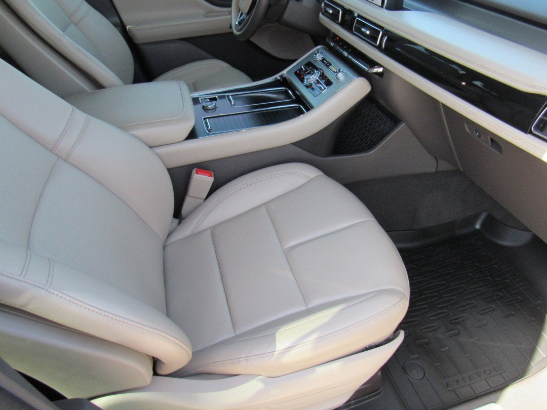 2021 Lincoln Aviator Standard