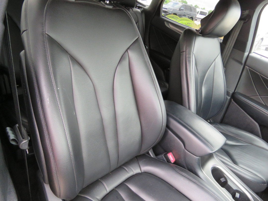 2019 Lincoln MKC Standard