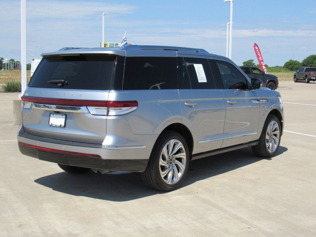 2024 Lincoln Navigator Reserve
