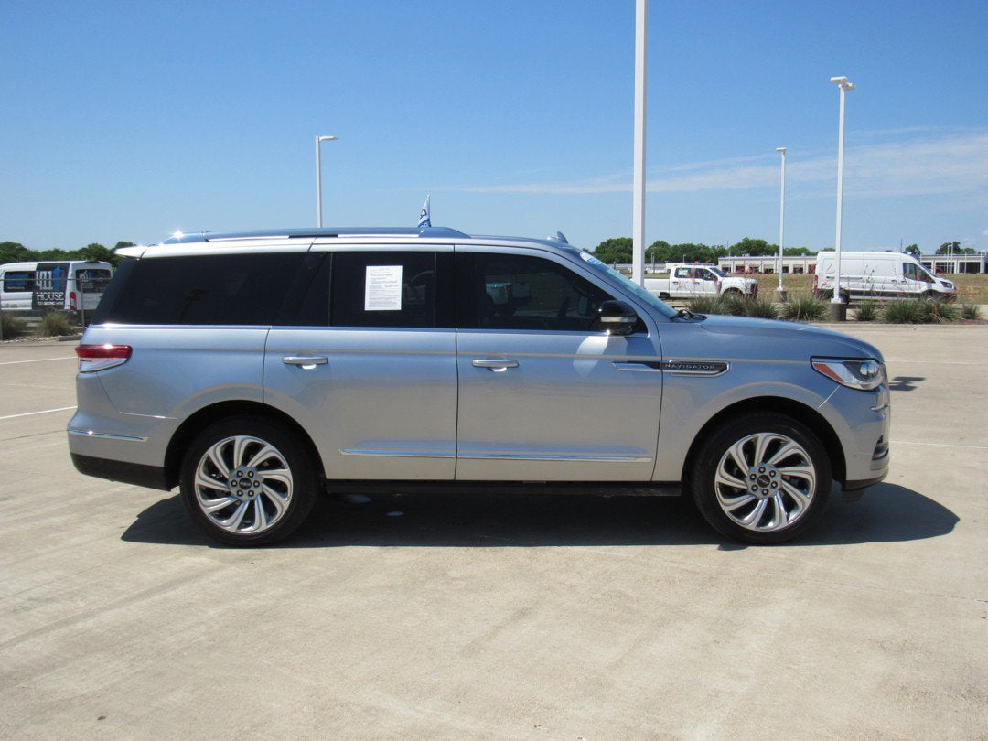 2024 Lincoln Navigator Reserve