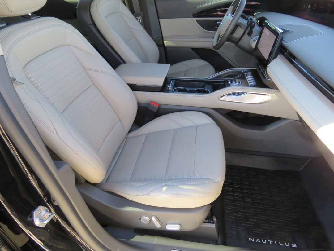 2024 Lincoln Nautilus Reserve