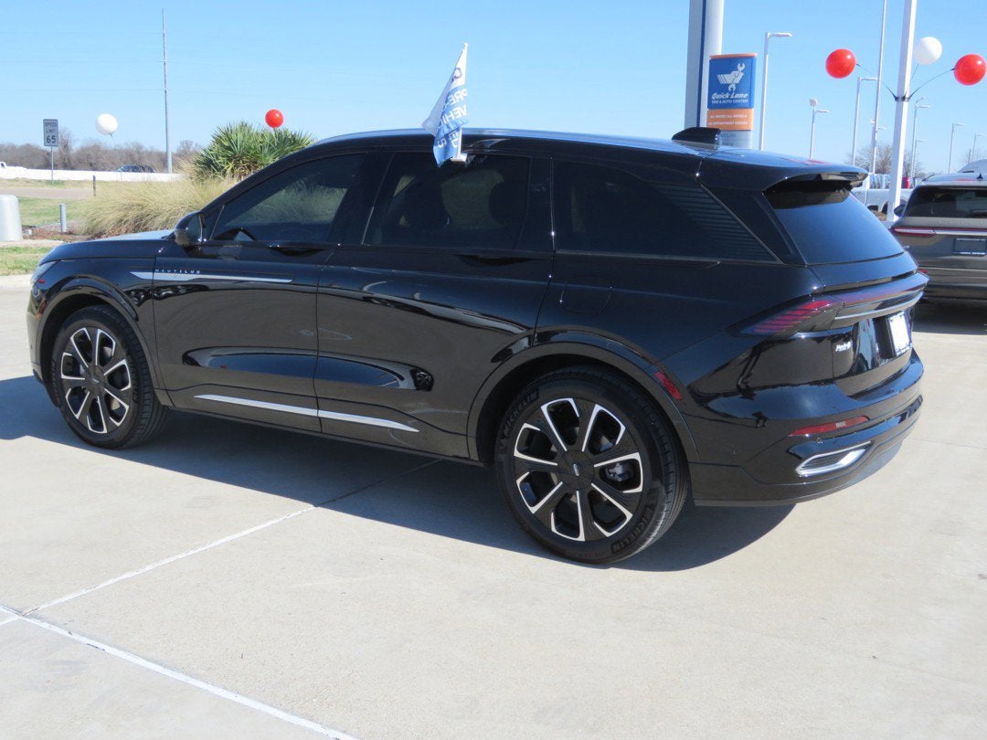 2024 Lincoln Nautilus Reserve