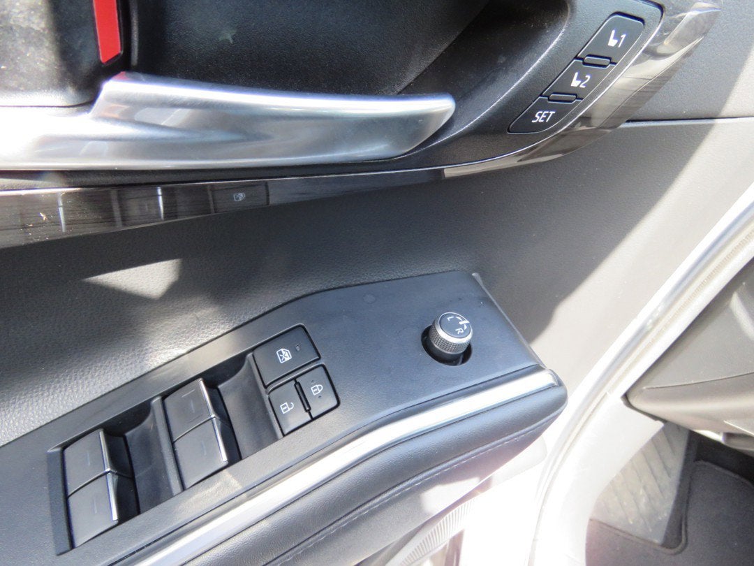 2021 Toyota Highlander Hybrid Platinum