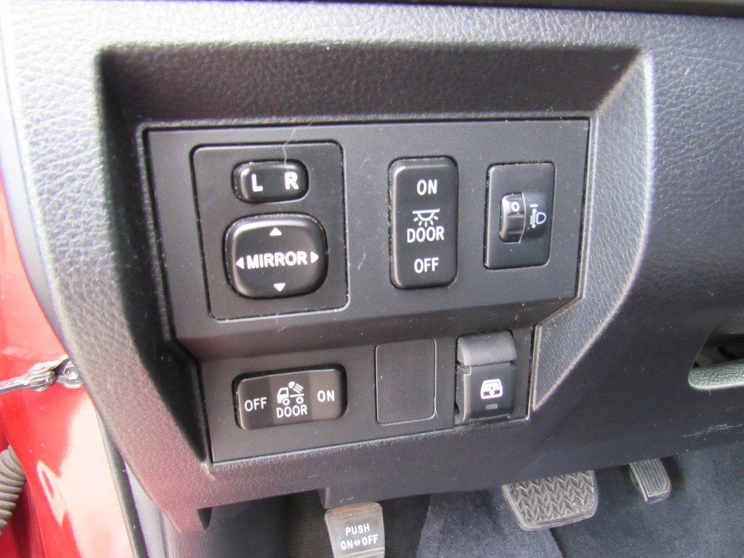 2014 Toyota Tundra 2WD Truck SR5