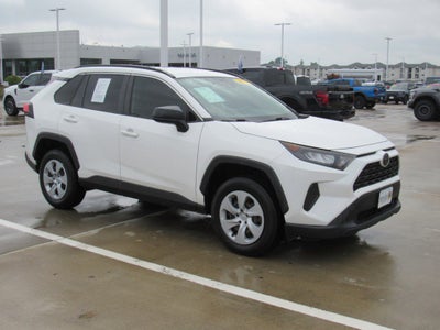 2019 Toyota RAV4 LE