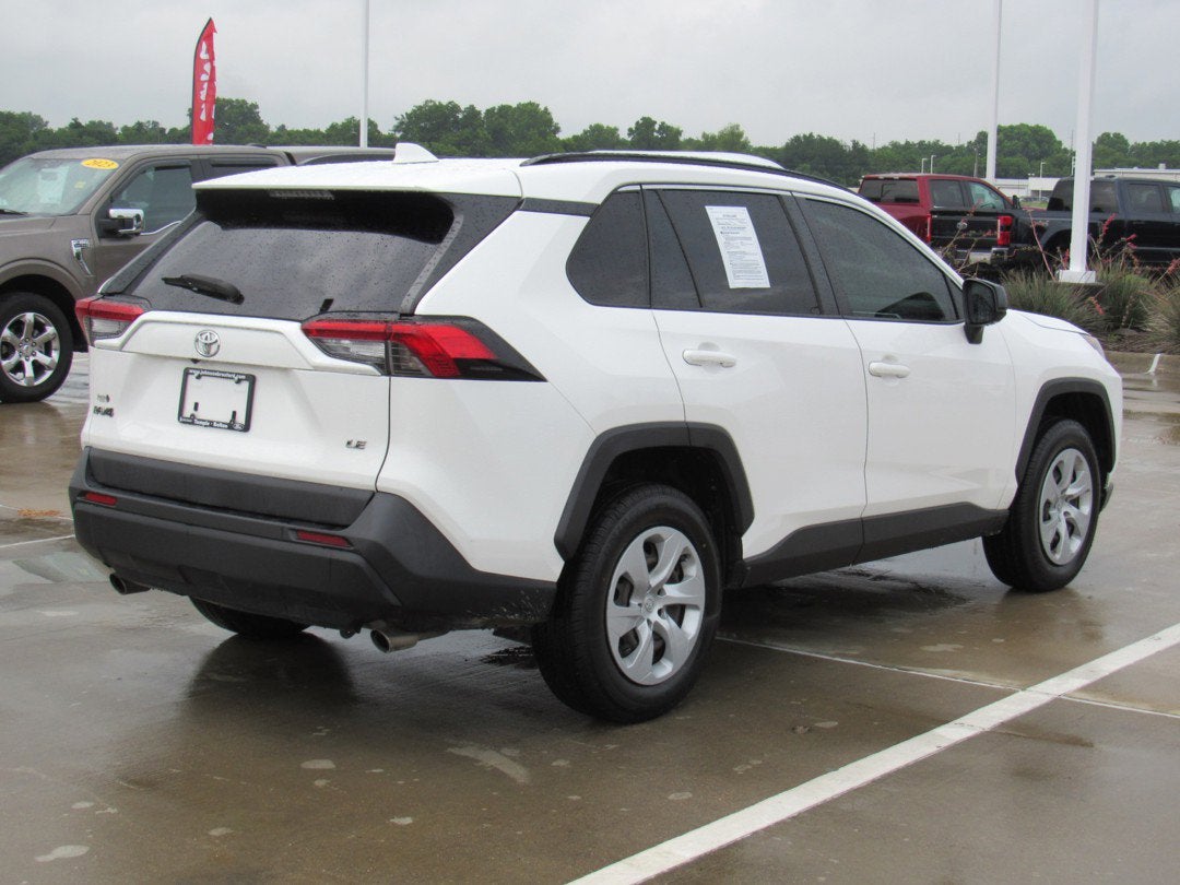2019 Toyota RAV4 LE