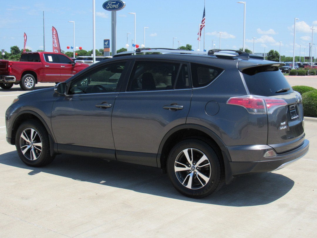 2017 Toyota RAV4 XLE