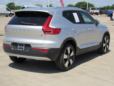 2019 Volvo XC40 Momentum